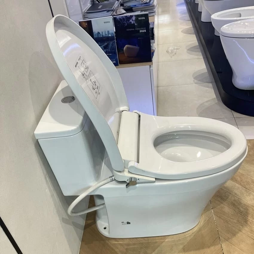 Bồn cầu 1 khối TOTO MS857DE4 SKU: MS857DE4#XW Bồn cầu 1 khối TOTO MS857DE4 nắp rửa cơ TCW1211A hình 1