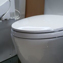 Bồn cầu 1 khối TOTO MS887RT2 nắp đóng êm TC393VS