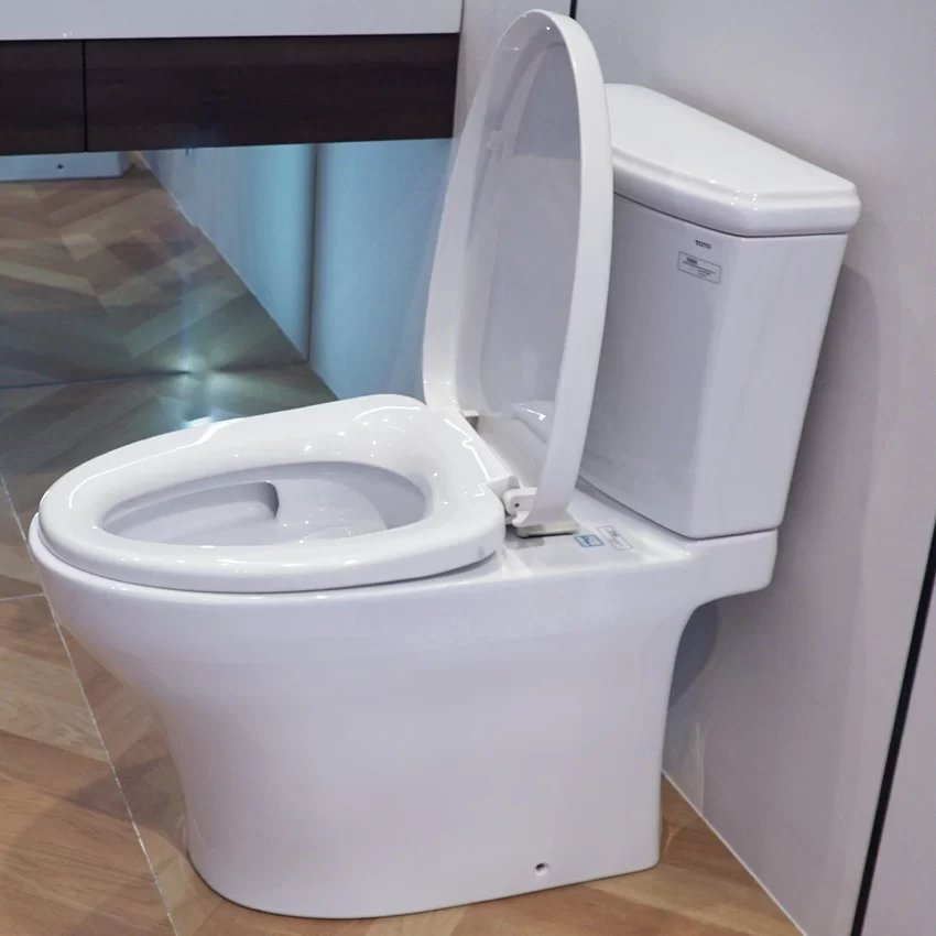 Bồn cầu TOTO CS986GT3 trong không gian phòng tắm Bồn cầu TOTO CS986GT3 trong không gian phòng tắm