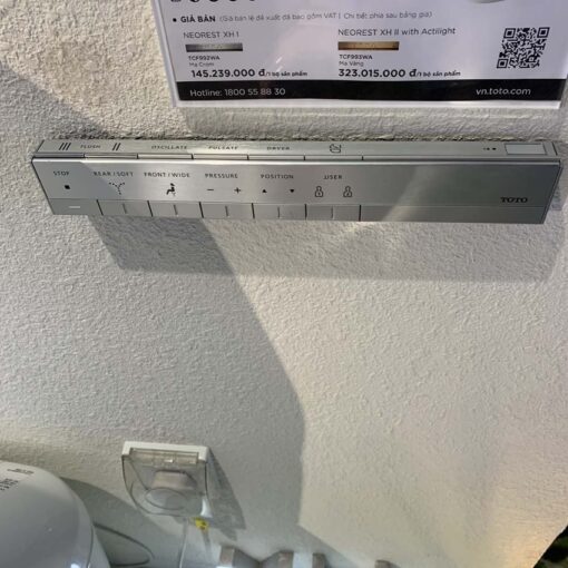 Bồn cầu thông minh Neorest XH I TOTO CW992VA TCF992WA T53P100VR