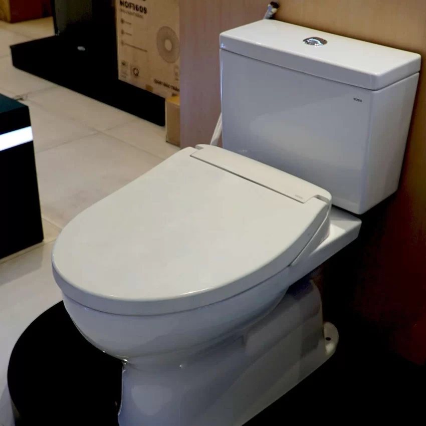 Bồn cầu TOTO CS302DE2 2 khối với nắp rửa cơ TCW07S Bồn cầu TOTO CS302DE2 nắp rửa cơ TCW07S