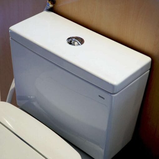 Bồn cầu TOTO CS302DE2 2 khối nắp rửa cơ TCW07S