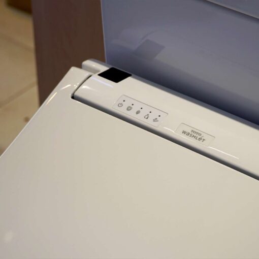 Bồn cầu TOTO CS302DW14 2 khối nắp điện tử Washlet C5 TCF24410AAA