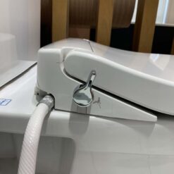 Bồn cầu TOTO CS326DE2 2 khối nắp rửa cơ TCW07S
