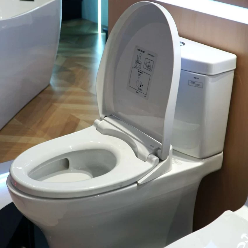 Bồn cầu TOTO CS769DRE2 2 khối nắp rửa cơ TCW07S 22 Bồn cầu TOTO CS769DRE2 - Hình 1