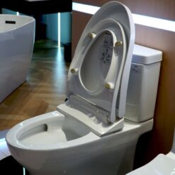 Bồn cầu TOTO CS769DRE4 2 khối nắp rửa cơ TCW1211A