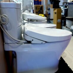 Bồn cầu TOTO CS769DRW11 2 khối nắp điện tử Washlet S7 TCF4911Z