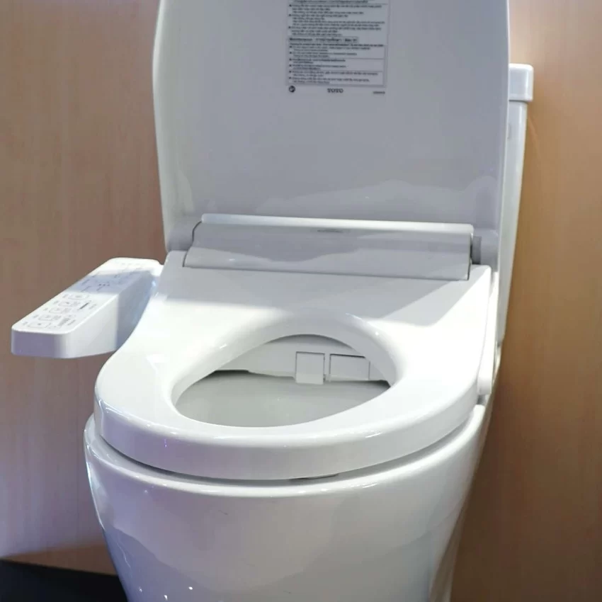 Bồn cầu TOTO CS769DRW16 2 khối nắp điện tử Washlet C2 TCF23410AAA 7 Bồn cầu TOTO CS769DRW16 2 khối nắp điện tử Washlet C2 TCF23410AAA