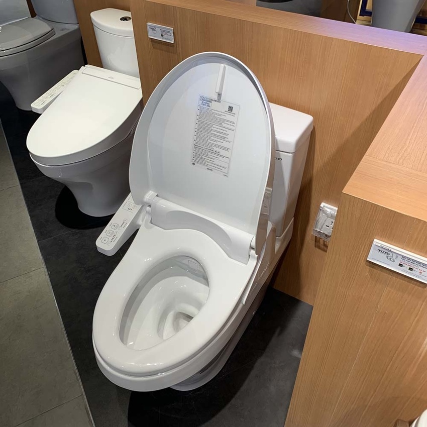 Chi tiết Bồn cầu TOTO CS948DW18