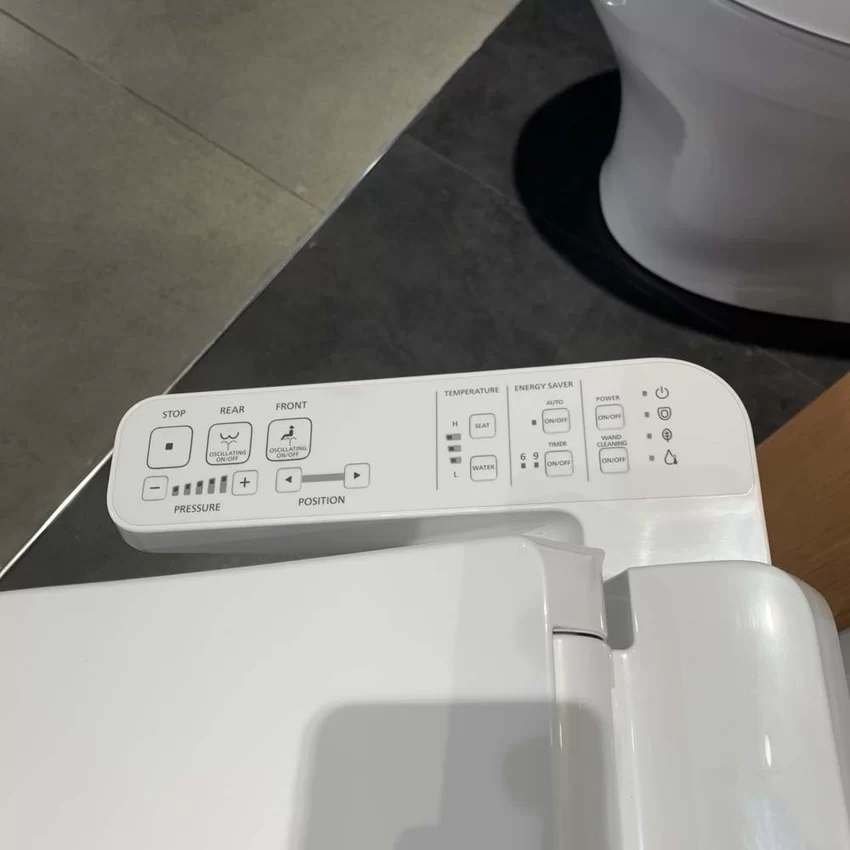 Bồn cầu TOTO CS948DW18 2 khối nắp điện tử TCF23710AAA Washlet C2 cơ bản 8 Bồn cầu TOTO CS948DW18 2 khối nắp điện tử TCF23710AAA Washlet C2 cơ bản