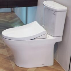 Bồn cầu TOTO CS986GE4 2 khối nắp rửa cơ TCW1211A