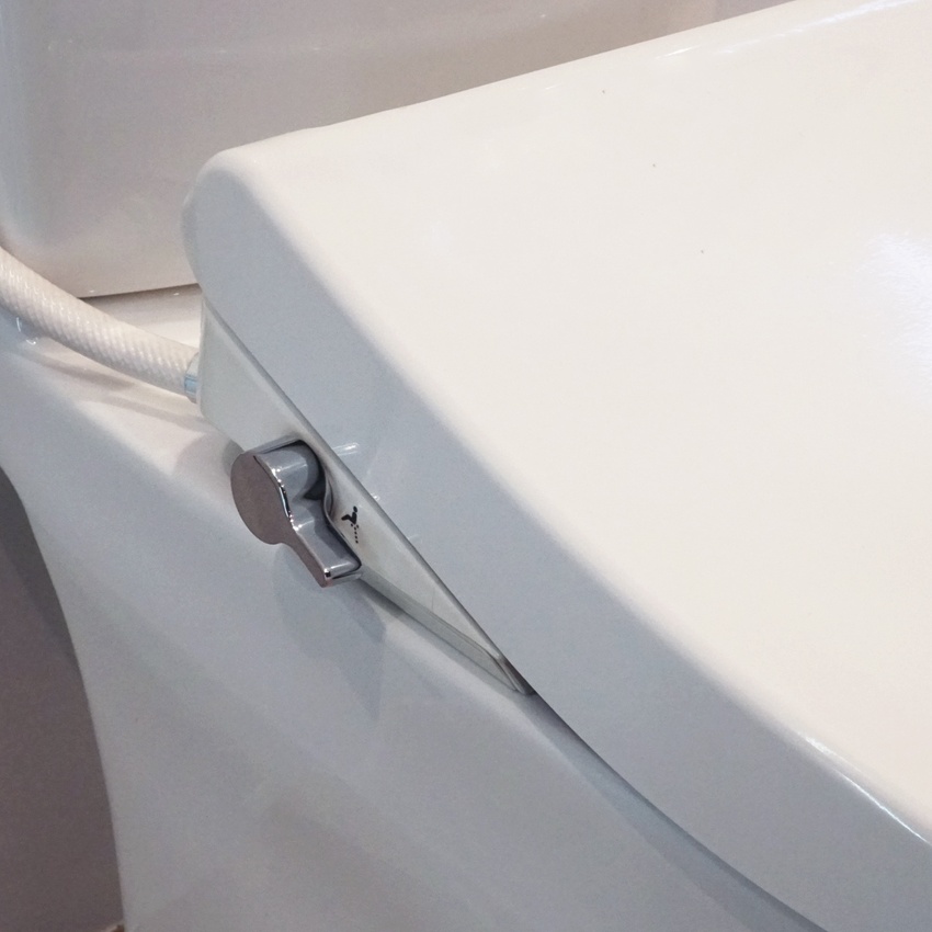 Mặt bên Bồn cầu TOTO CS986GE4