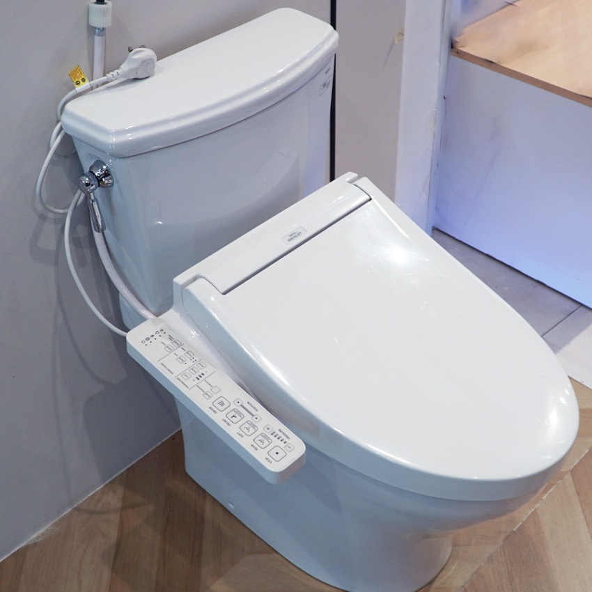 Bồn cầu TOTO CS986GW16 2 khối nắp điện tử Washlet C2