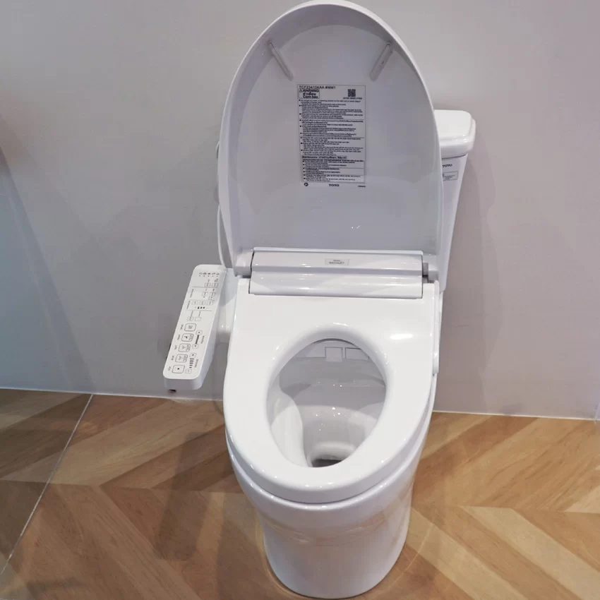 Bồn cầu TOTO CS986GW16 2 khối nắp điện tử Washlet C2 TCF23410AAA 21 Bồn cầu TOTO CS986GW16 dễ vệ sinh