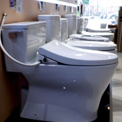 Bồn cầu TOTO MS188VKE4 T53P100VR 1 khối nắp rửa cơ TCW1211A