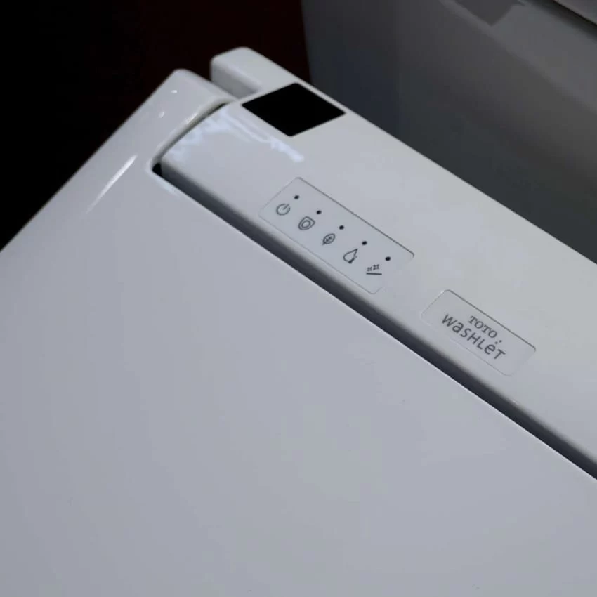 Bồn cầu TOTO MS188VKW14 T53P100VR 1 khối nắp điện tử Washlet C5 TCF24410AAA 8 Bồn cầu TOTO MS188VKW14 T53P100VR 1 khối nắp điện tử Washlet C5 TCF24410AAA