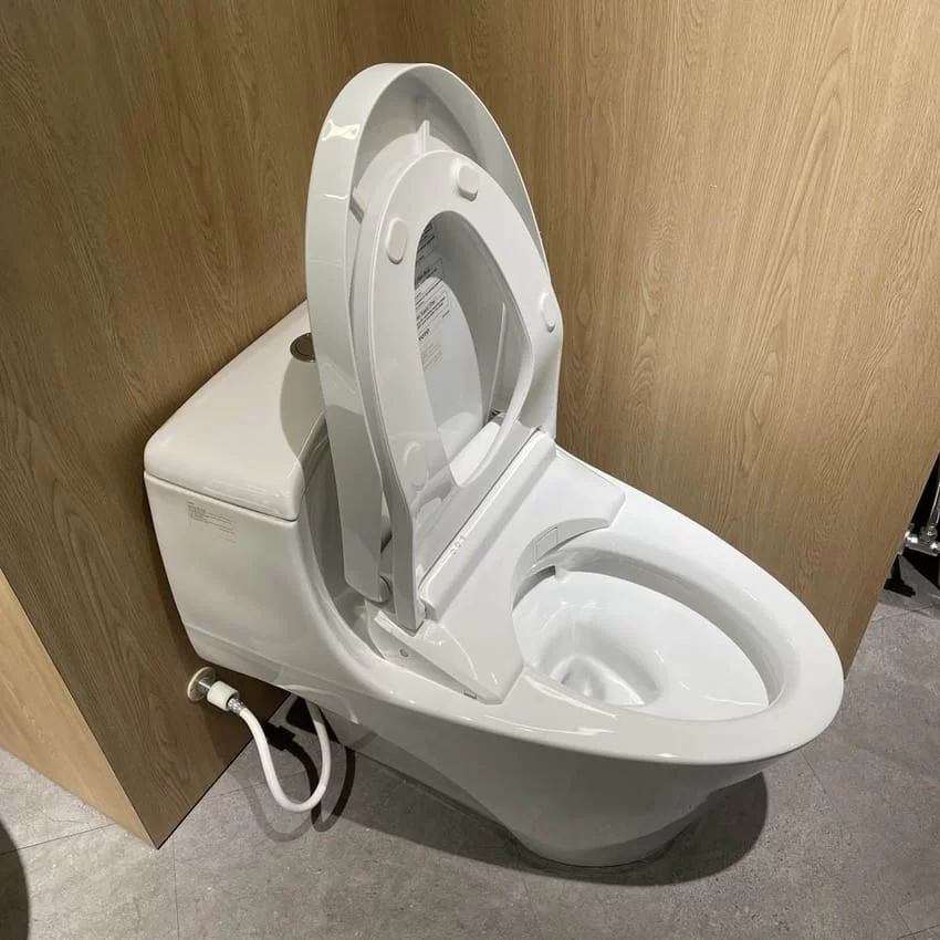 Thiết kế hiện đại của bồn cầu TOTO MS823CDRW12 Thiết kế hiện đại của bồn cầu TOTO MS823CDRW12
