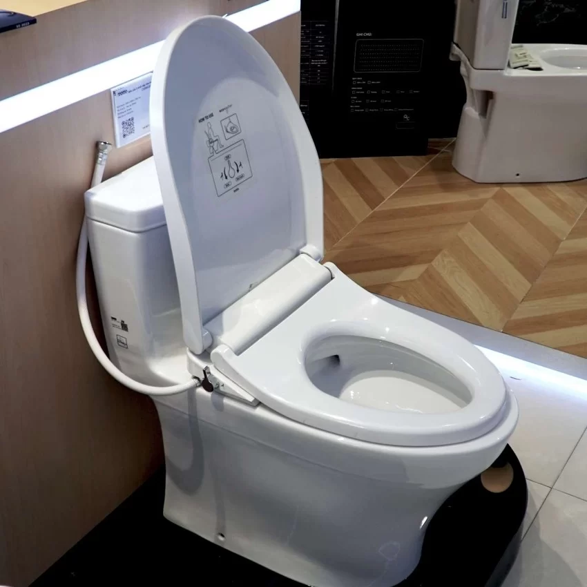 Bồn cầu TOTO MS889DRE4 1 khối nắp rửa cơ TCW1211A 8 Bồn cầu TOTO MS889DRE4 1 khối nắp rửa cơ TCW1211A