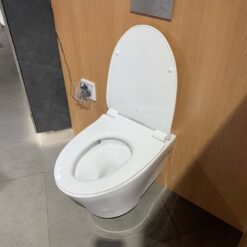 Bồn cầu treo tường nắp êm van xả cảm ứng TOTO CW822RFVA1 TC600VS TREF35L2A WH005A
