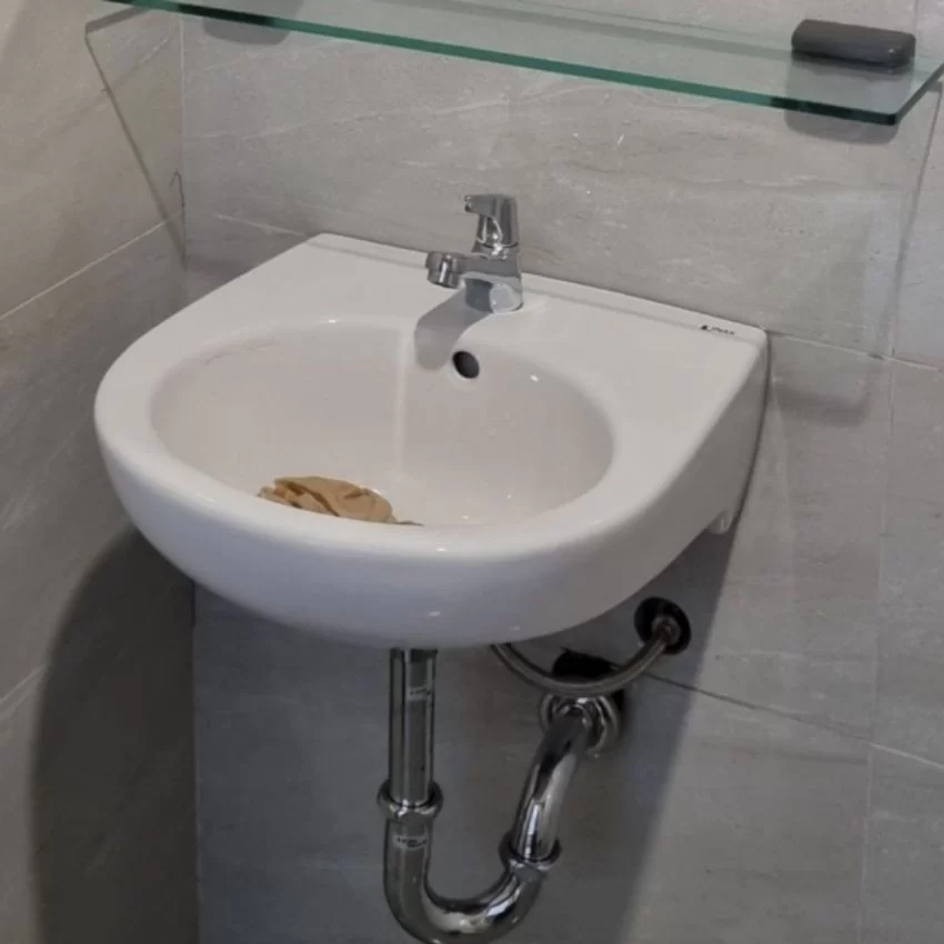 Chậu rửa lavabo treo tường INAX L-282V (L282V) 12 Chi tiết chậu INAX L-282V - SKU: L-282V
