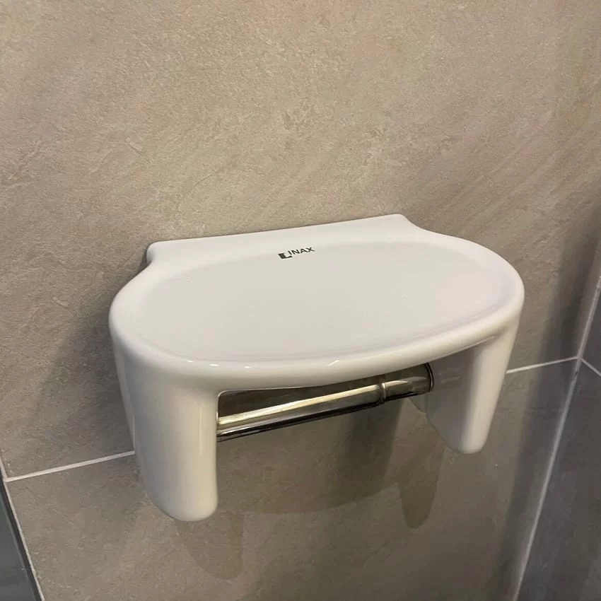 Chi tiết sản phẩm Chi tiết hộp giấy vệ sinh bằng sứ INAX H-486V