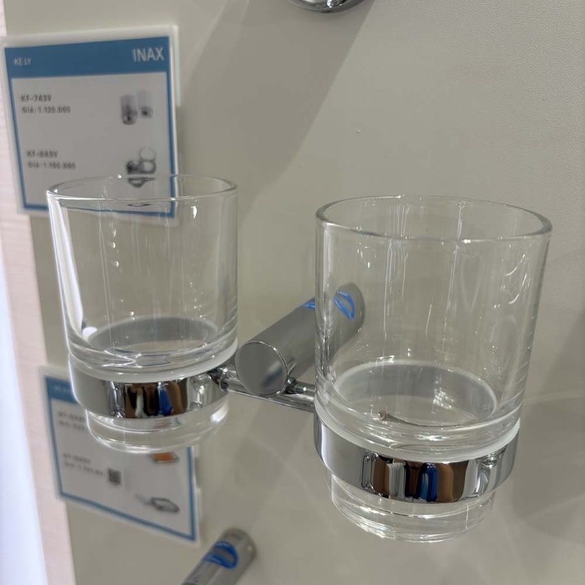 Kệ đựng ly INAX KF-543V trong không gian phòng tắm