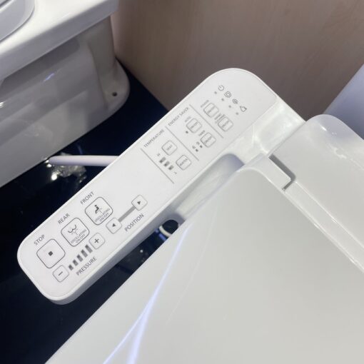 Nắp bồn cầu thông minh TOTO TCF23710AAA (W18) Washlet C2 cơ bản
