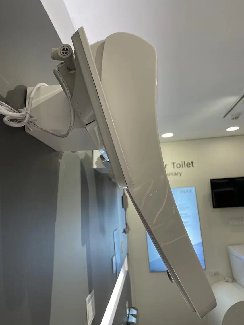 Hỗ trợ khách hàng nắp rửa điện tử INAX CW-H18VN Hỗ trợ khách hàng tại Hải Yến Home
