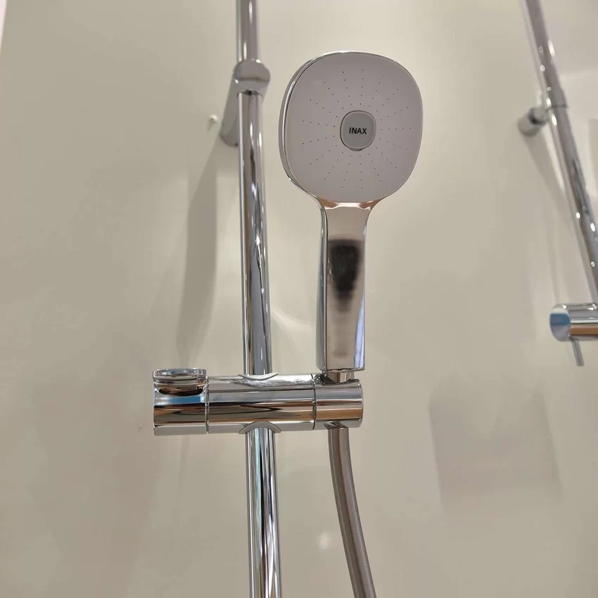 Sen cây nóng lạnh INAX BFV-615S-8C - Ứng dụng thực tế Sen cây nóng lạnh INAX BFV-615S-8C - Ứng dụng thực tế