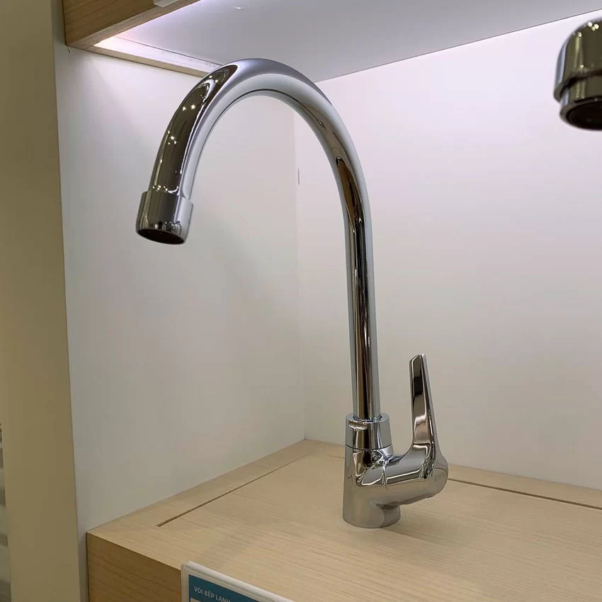 Vòi bếp nước lạnh INAX SFV-17 (SFV17) 16 Vòi bếp nước lạnh INAX SFV-17 thực tế