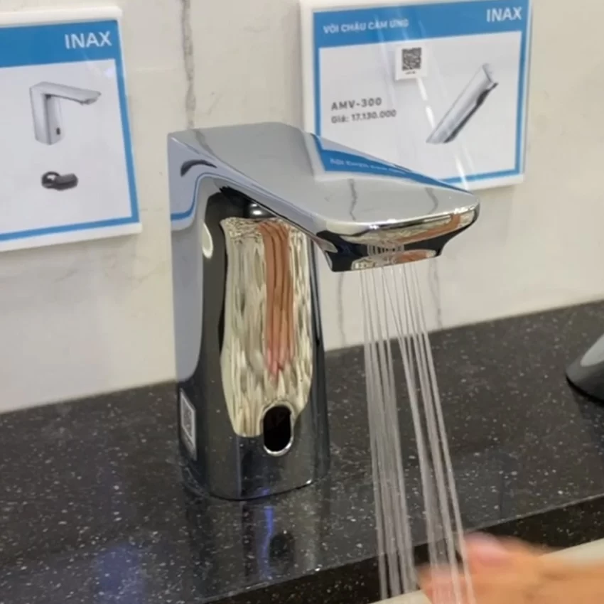 Lớp mạ bền bỉ của vòi chậu INAX - SKU: AMV-91 Lớp mạ crom/nikel của vòi chậu cảm ứng INAX AMV-91
