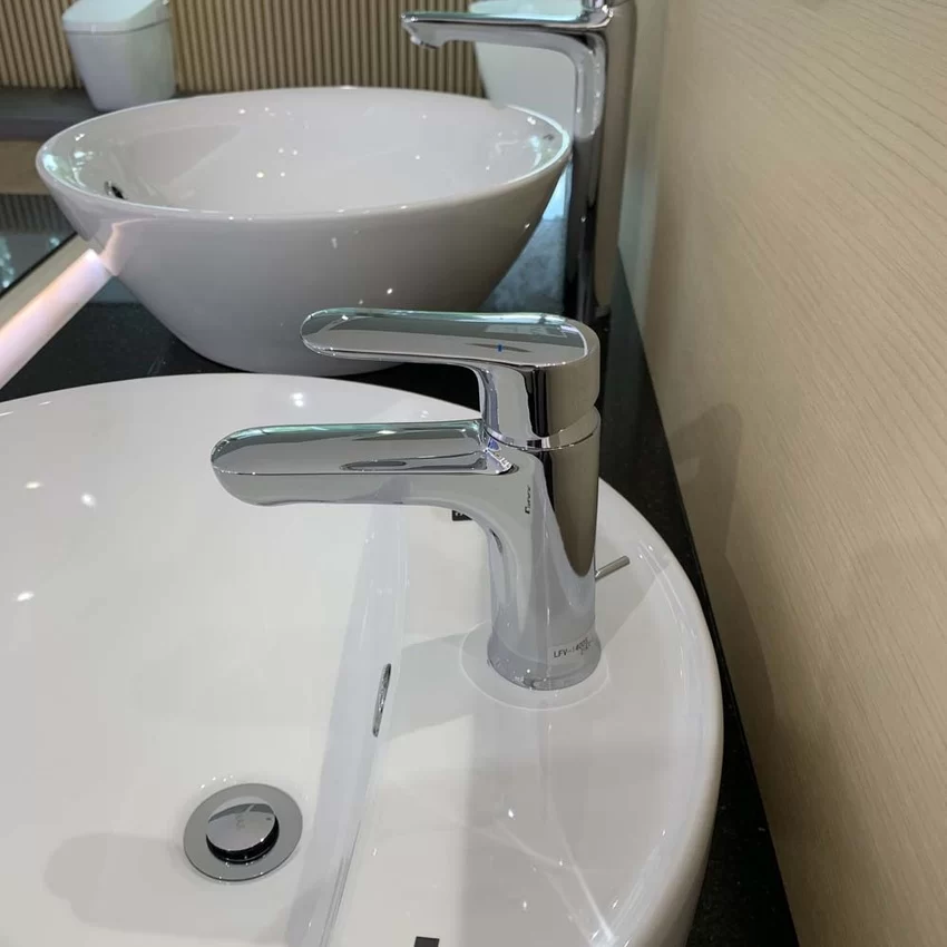 Vòi chậu lavabo nóng lạnh INAX LFV-1402S (LFV1402S) 17 voi chau lavabo nong lanh inax lfv 1402s 10
