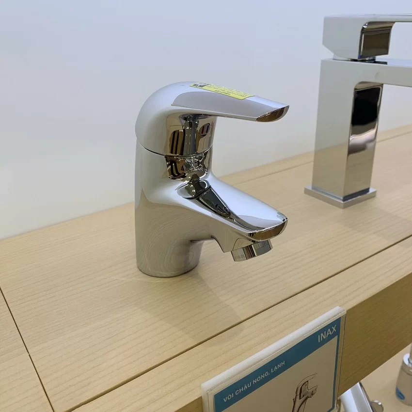 Vòi chậu lavabo nóng lạnh INAX LFV-3002S (LFV3002S) 10 voi chau lavabo nong lanh inax lfv 3002s 3