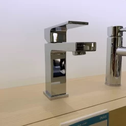 Vòi chậu lavabo nóng lạnh INAX LFV-402S (LFV402S) 27 voi chau lavabo nong lanh inax lfv 402s 2