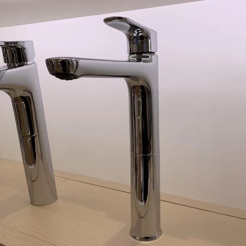 Vòi chậu lavabo INAX LFV-502SH trong phòng tắm - SKU LFV-502SH Vòi chậu lavabo INAX LFV-502SH trong phòng tắm