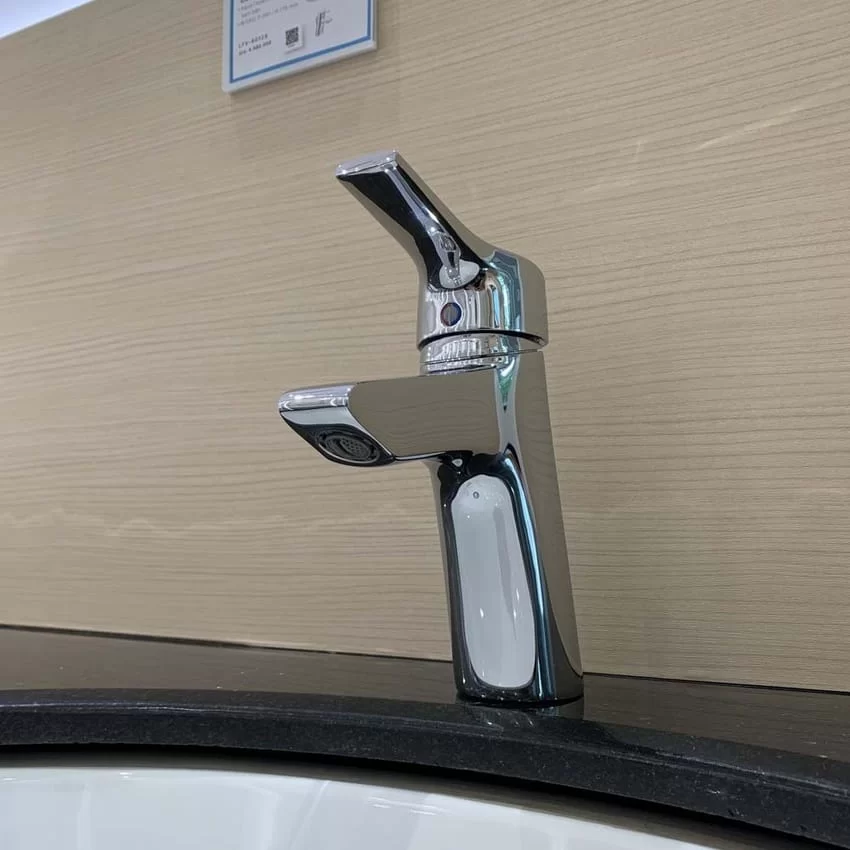 Vòi chậu lavabo nóng lạnh INAX LFV-6012S (LFV6012S) 26 Chất liệu bền bỉ của vòi chậu lavabo nóng lạnh INAX LFV-6012S SKU LFV-6012S