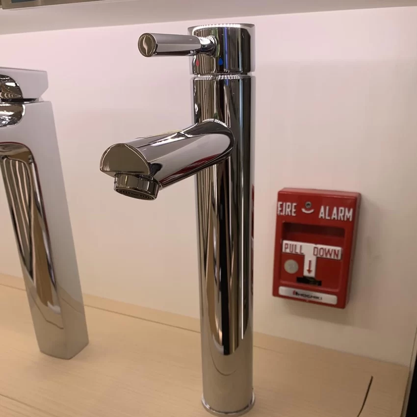 Vòi chậu lavabo nóng lạnh INAX LFV-8000S (LFV8000S) 13 voi chau lavabo nong lanh inax lfv 8000sh2 2