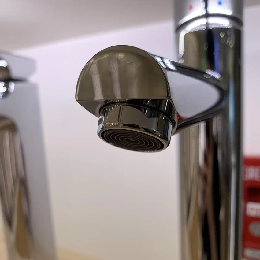 Vòi chậu lavabo nóng lạnh INAX LFV-8000S (LFV8000S) 12 voi chau lavabo nong lanh inax lfv 8000sh2 3