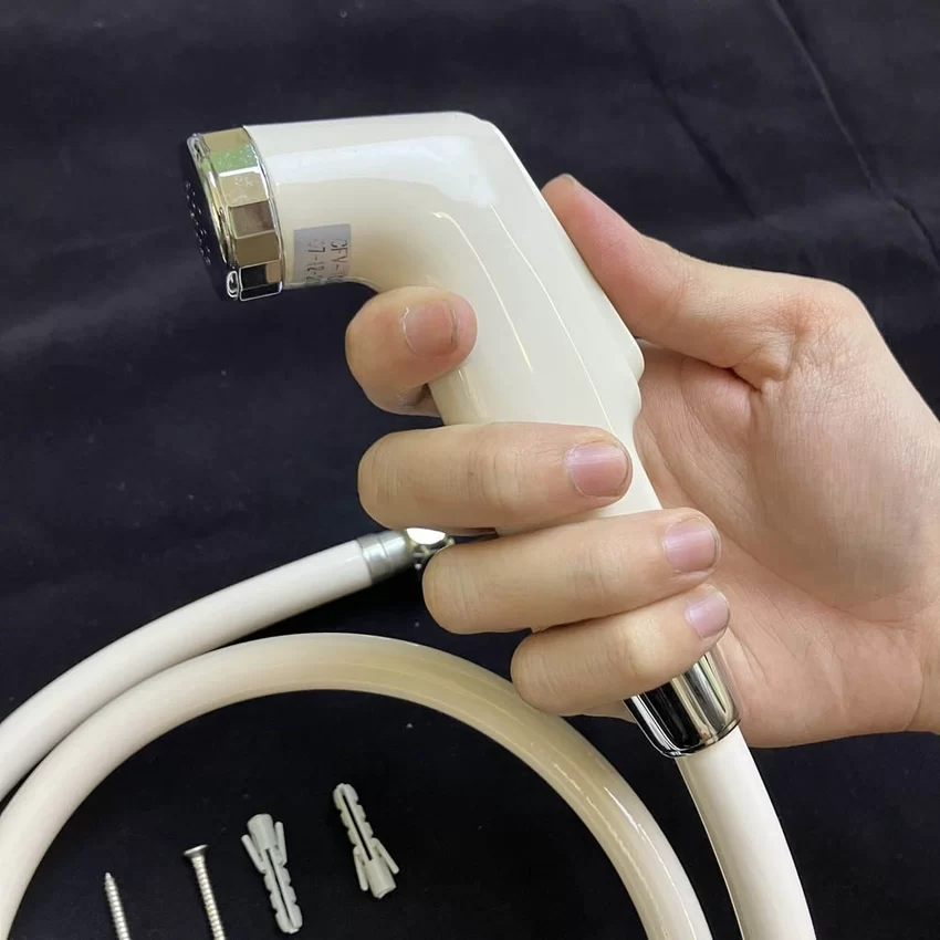 Khuyến mãi đặc biệt khi mua Xịt vệ sinh INAX CFV-102A Khuyến mãi khi mua Xịt vệ sinh INAX CFV-102A - CFV102A