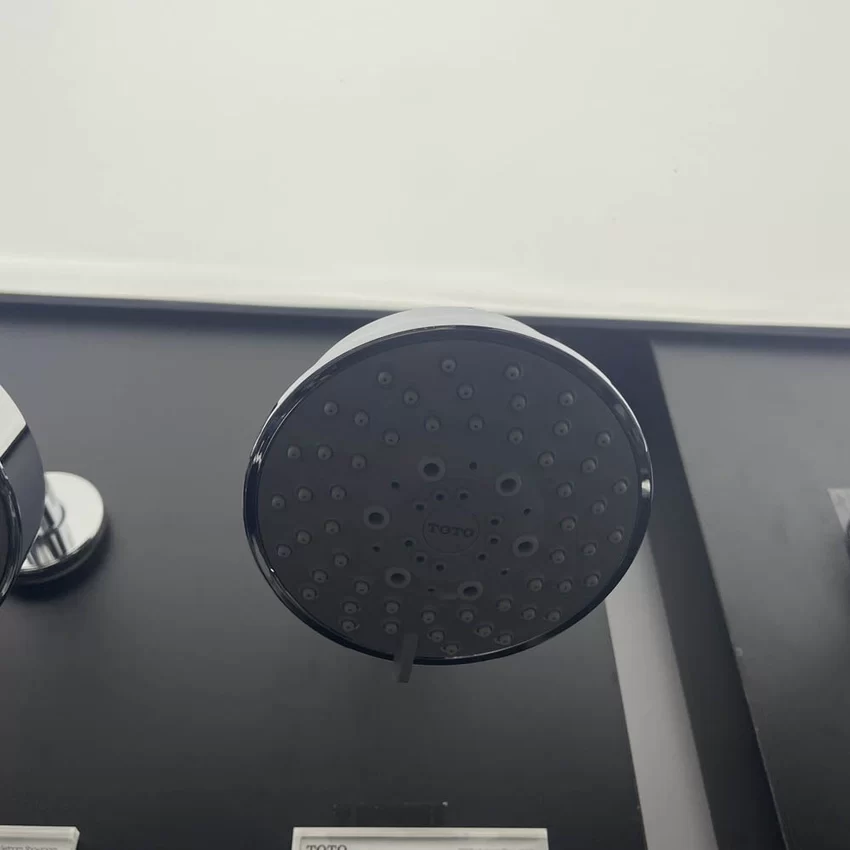 Bát Sen Tắm Gắn Tường TOTO TBW03001B SKU: TBW03001B Bát Sen Tắm Gắn Tường TOTO TBW03001B