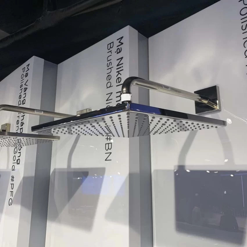 Bát sen tắm gắn tường TOTO TBW08003A (vuông, 300 mm) 14 Bát sen tắm gắn tường TOTO TBW08003A (vuông, 300 mm)
