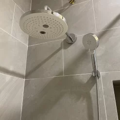 Bát sen tắm tắm gắn tường TOTO TBW01004A (2 chế độ, tròn)