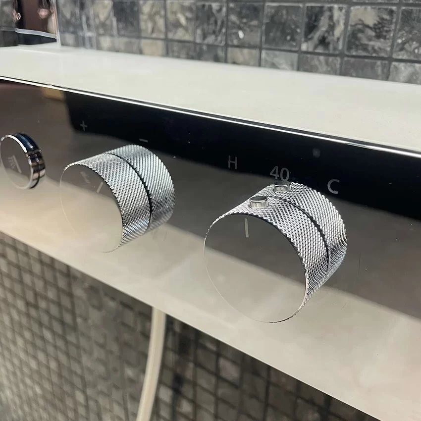 Bộ sen cây nhiệt độ TOTO TBW08407A dòng Z series kệ để đồ màu trắng 11 Bộ sen cây nhiệt độ TOTO TBW08407A dòng Z series kệ để đồ màu trắng