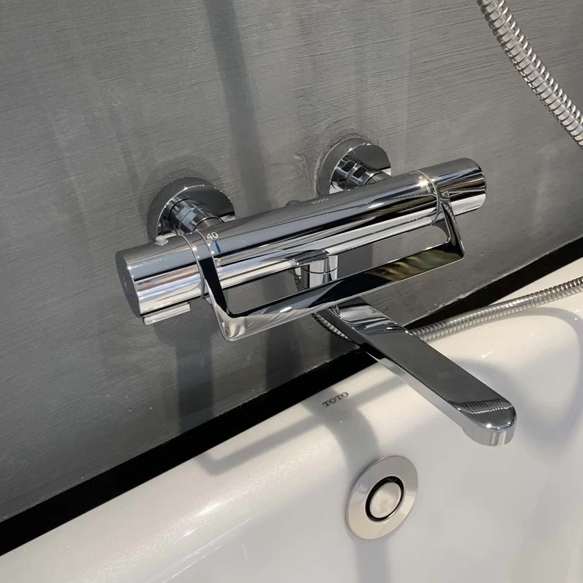 Bộ sen tắm nhiệt độ TOTO TBV03429V TBW07009A (3 chế độ) 3 Bộ sen tắm nhiệt độ TOTO TBV03429V TBW07009A (3 chế độ)