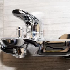Bộ sen tắm nóng lạnh TOTO TBG01302VA TBW01008A