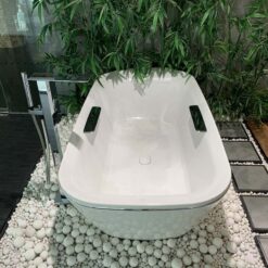 Bồn tắm đặt sàn TOTO PJY1886HPWMNE#GW GALALATO 1m8 tay vịn