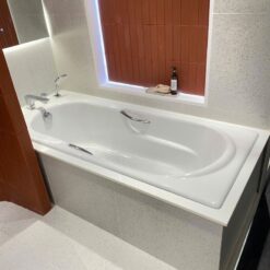 Bồn tắm TOTO FBY1720NHPE#W gang tráng men 1m7 tay vịn