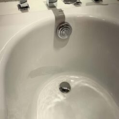 Bồn tắm TOTO FBY1720NHPE#W TVBF412 DB505R-2B gang tráng men 1m7 tay vịn gồm bộ xả thải