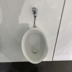 Bồn tiểu nam TOTO U104W/F DU601SRR treo tường kèm van xả nhấn