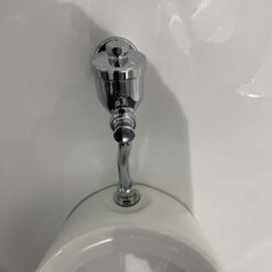 Bồn tiểu nam TOTO U104W/F DU601SRR treo tường kèm van xả nhấn